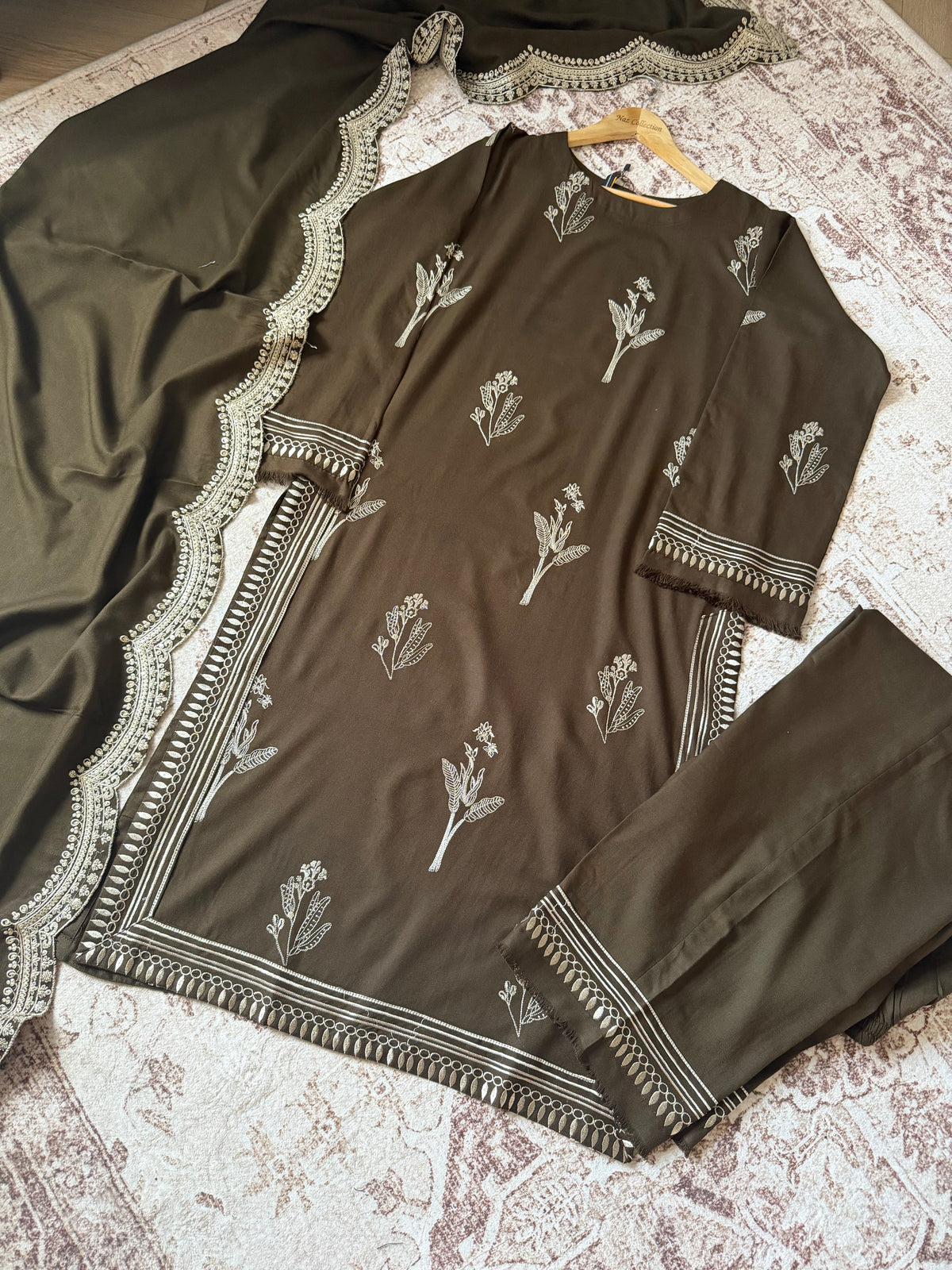 Olive Green Aura