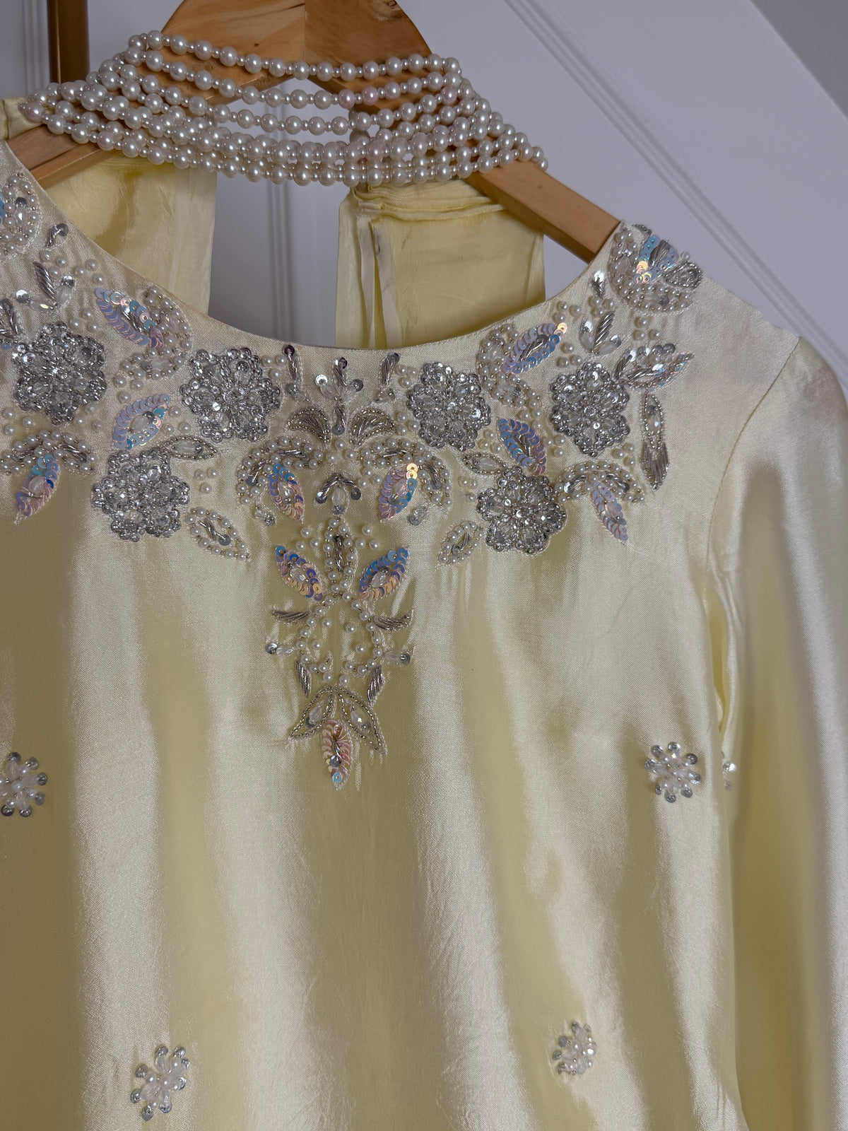 NOORI (Butter Yellow)